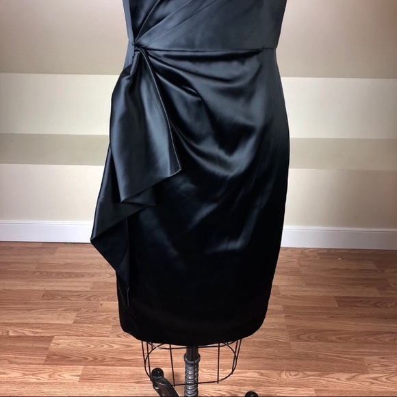 White House Black Market Strapless Ruched Dress - Picture 3 of 4